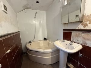 Photo 19- click for photo gallery